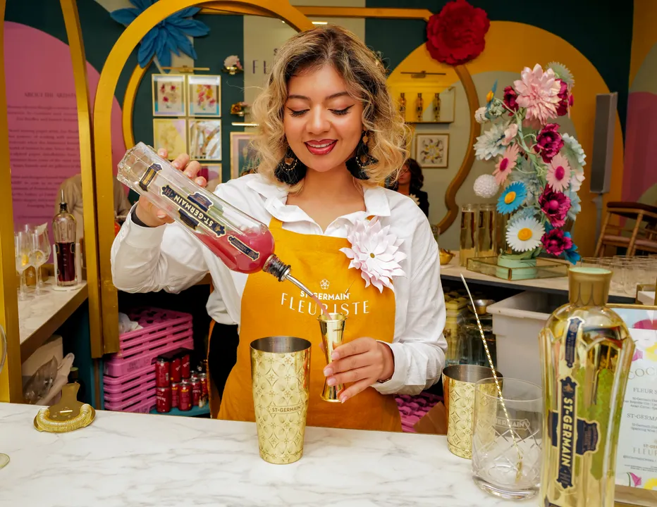 ST~GERMAIN® Elderflower Liqueur Debuts Fleuriste ST~GERMAIN with Multi-Hyphenate Artist Jameel Mohammed of KHIRY and Paper Floral Designer Zoe Bradley 