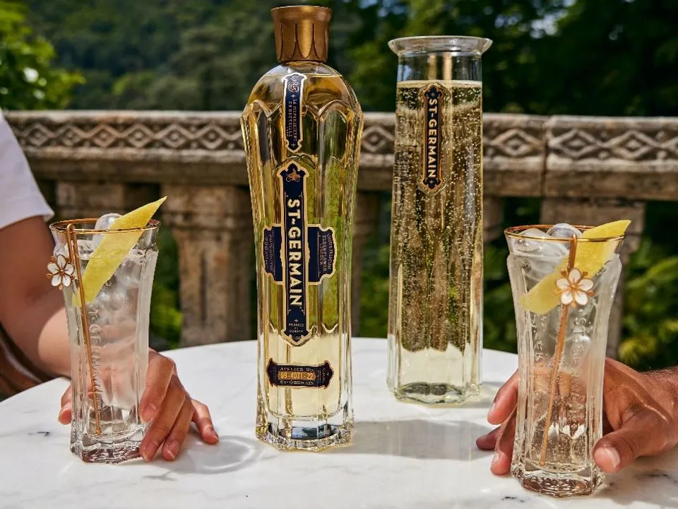 ESTOS SON LOS ESPACIOS MÁS COOL DONDE SENTIRÁS QUE EL VERANO NO HA TERMINADO GRACIAS A ST-GERMAIN SPRITZ
