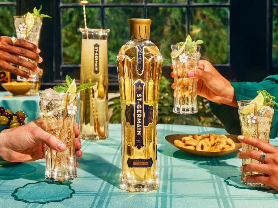 CONOCE ST-GERMAIN SPRITZ, EL APERITIVO CON EL QUE HACER ESPECIALES TUS PLANES CON AMIGOS ESTE VERANO