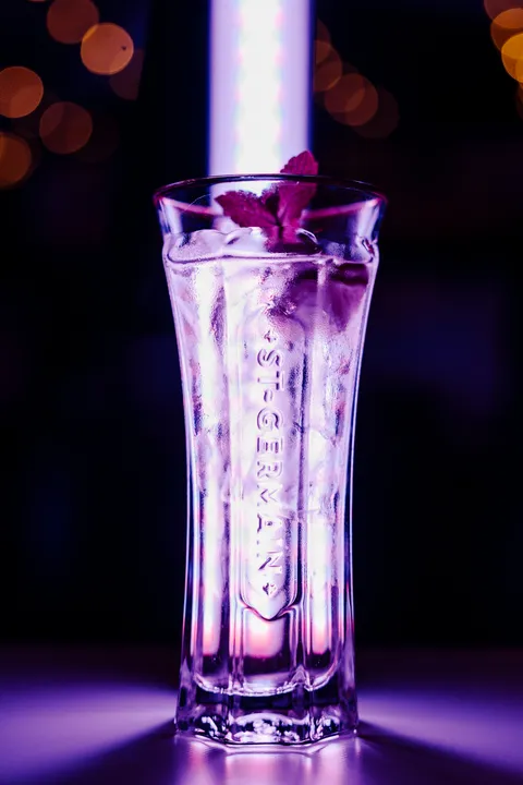  ST-GERMAIN È L’APERITIVO UFFICIALE DI “TRAME DI LUCE”